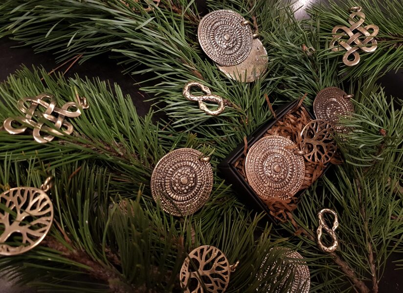 DĀVANAS NOFORMĒJUMS vai DĀVANU KARTE