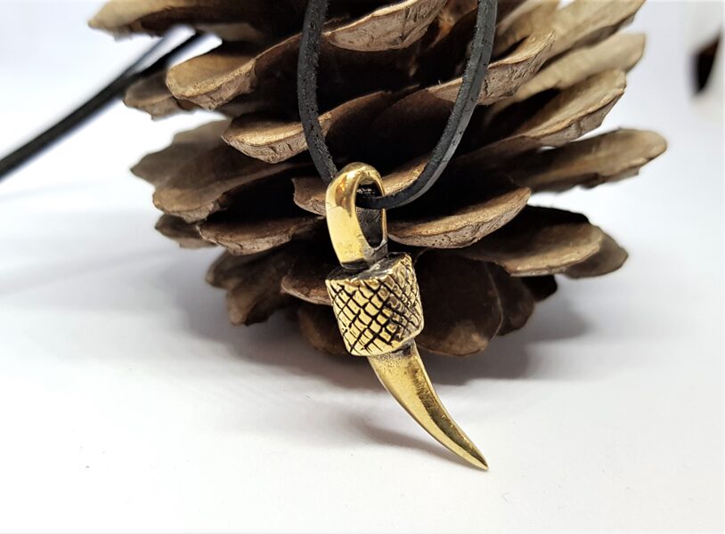 Bronzas kulons "Vilka ilknis"