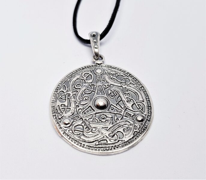 Sudraba kulons "Vikingu vairogs" (kustīgs) (I)