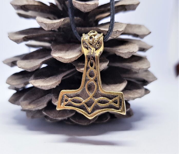 Vikingu bronzas kulons "Tora āmurs" jeb "Mjolnir" (mjiol-nair)
