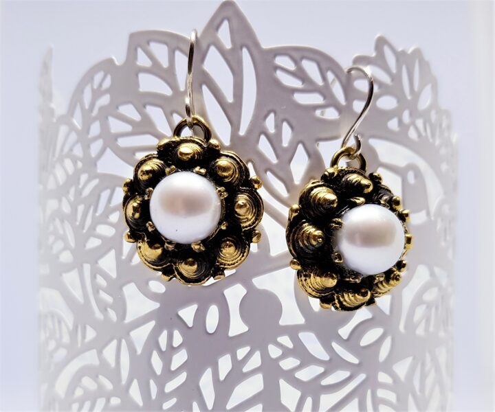 Bronze Earrings With Pearl