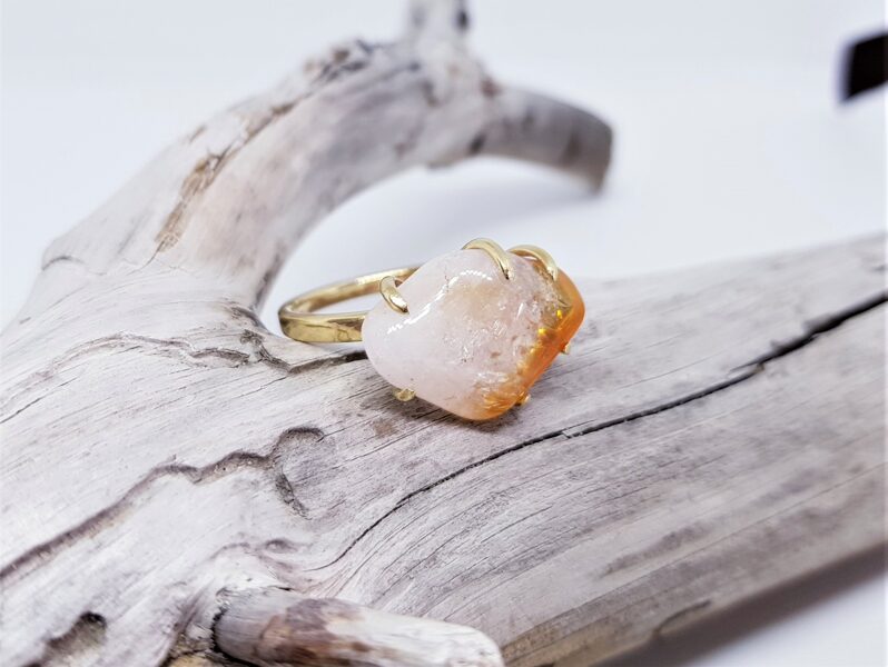 Zelta gredzens ar citrīnu "Ārpus ierastā"