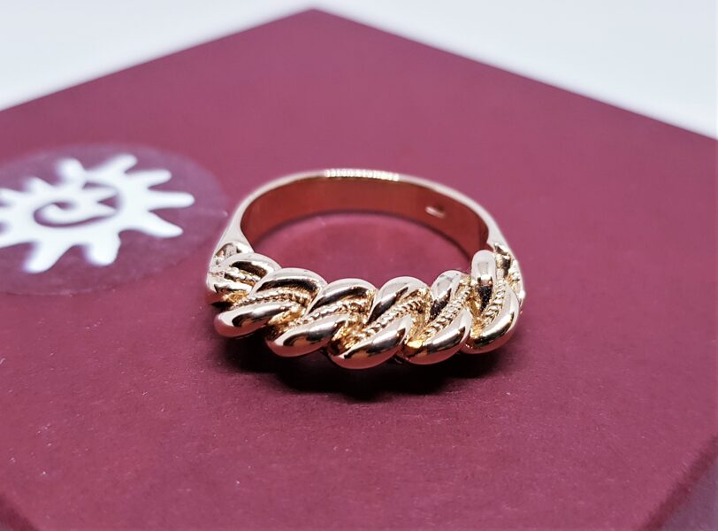 Gold Ring "Namejs" (medium)