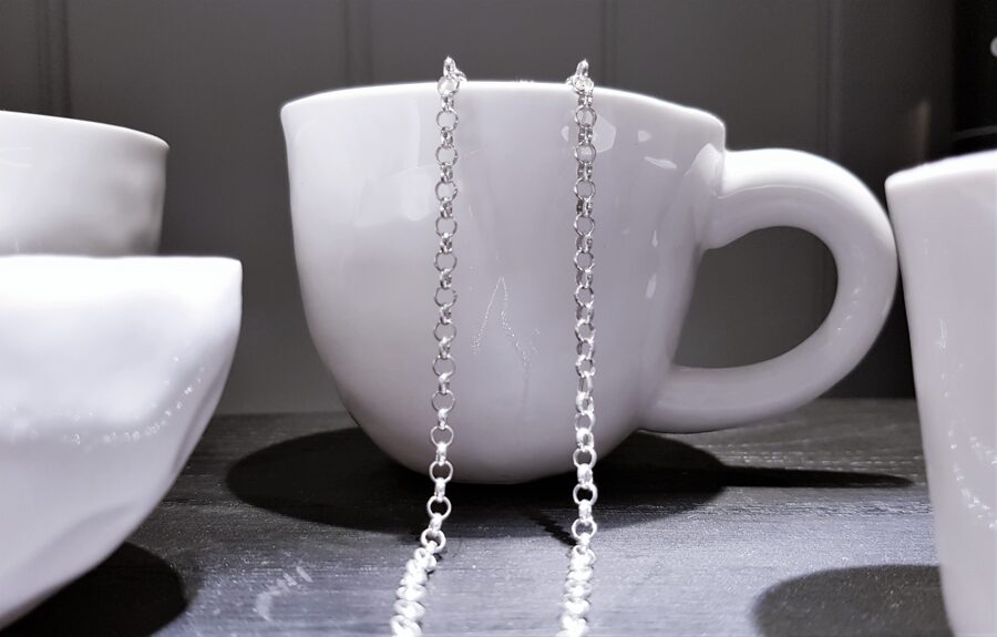 Silver chain with round links (thin)