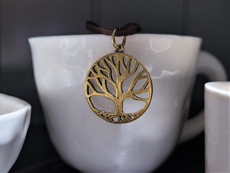 Bronzas kulons "Dzīvības koks" (vidējs)