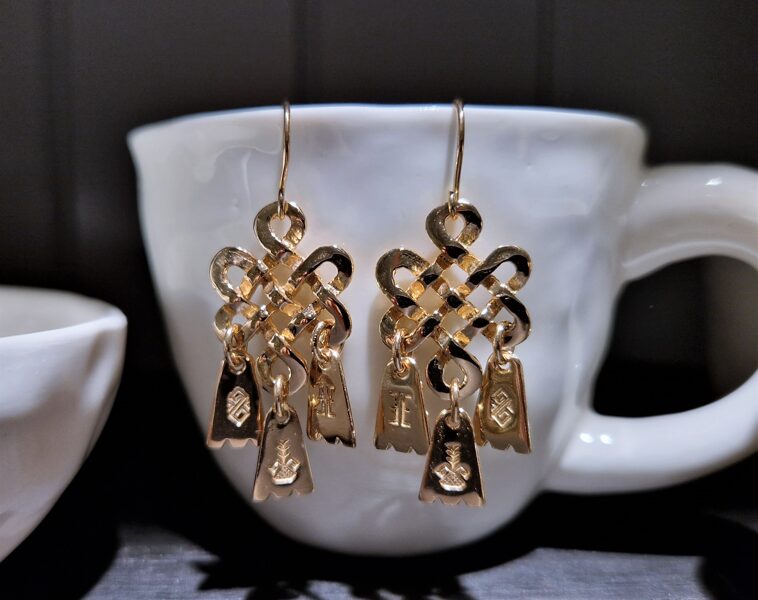 Gold Earrings "Sign of Time and Destiny" With Charms