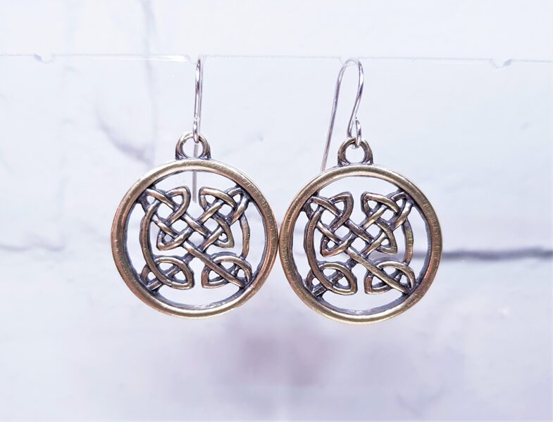 Bronze Earrings "Celtic Node For Protection" (airy)