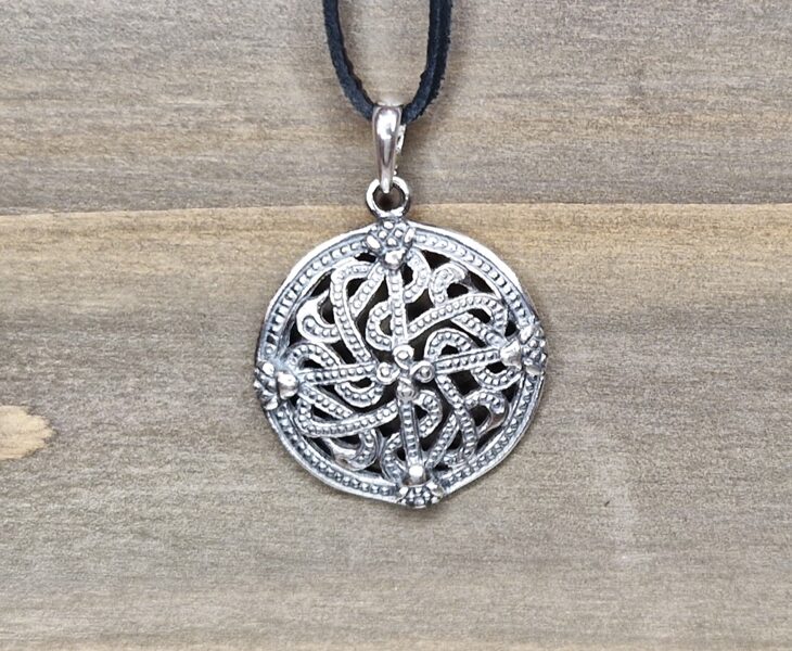 Silver Pendant with Celtic Knots (medium, framed)