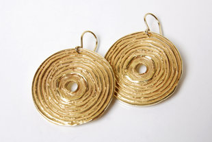 Auskari "Visuma virzība"